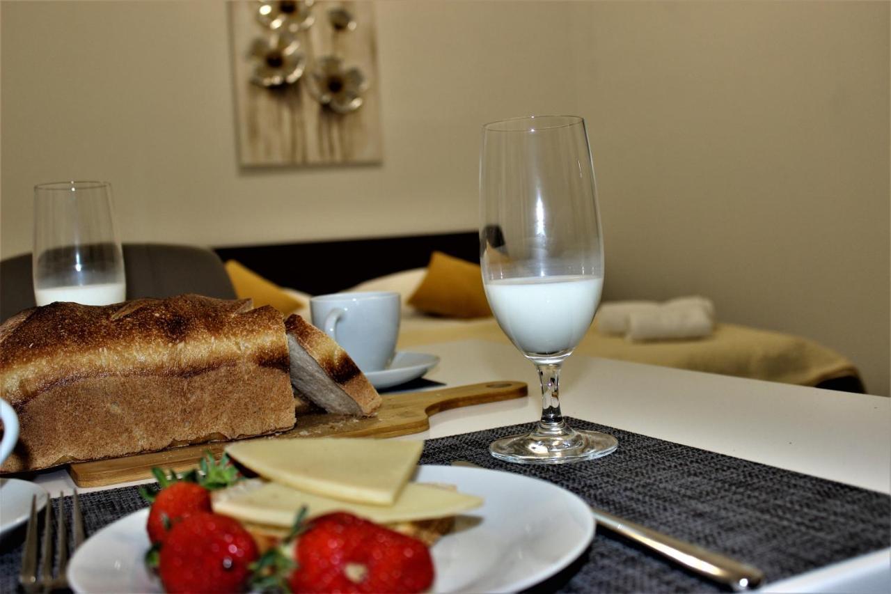 Marine Lux Apartments Пула Экстерьер фото