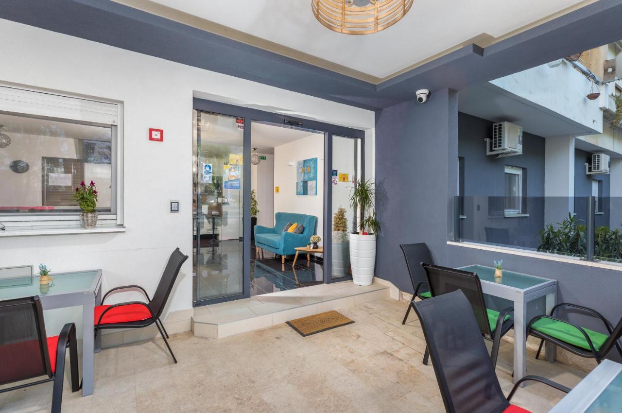 Marine Lux Apartments Пула Экстерьер фото