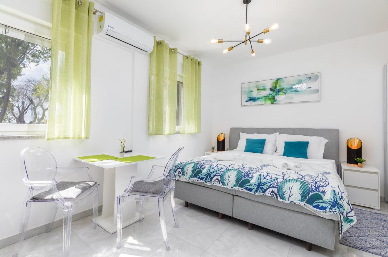 Marine Lux Apartments Пула Экстерьер фото