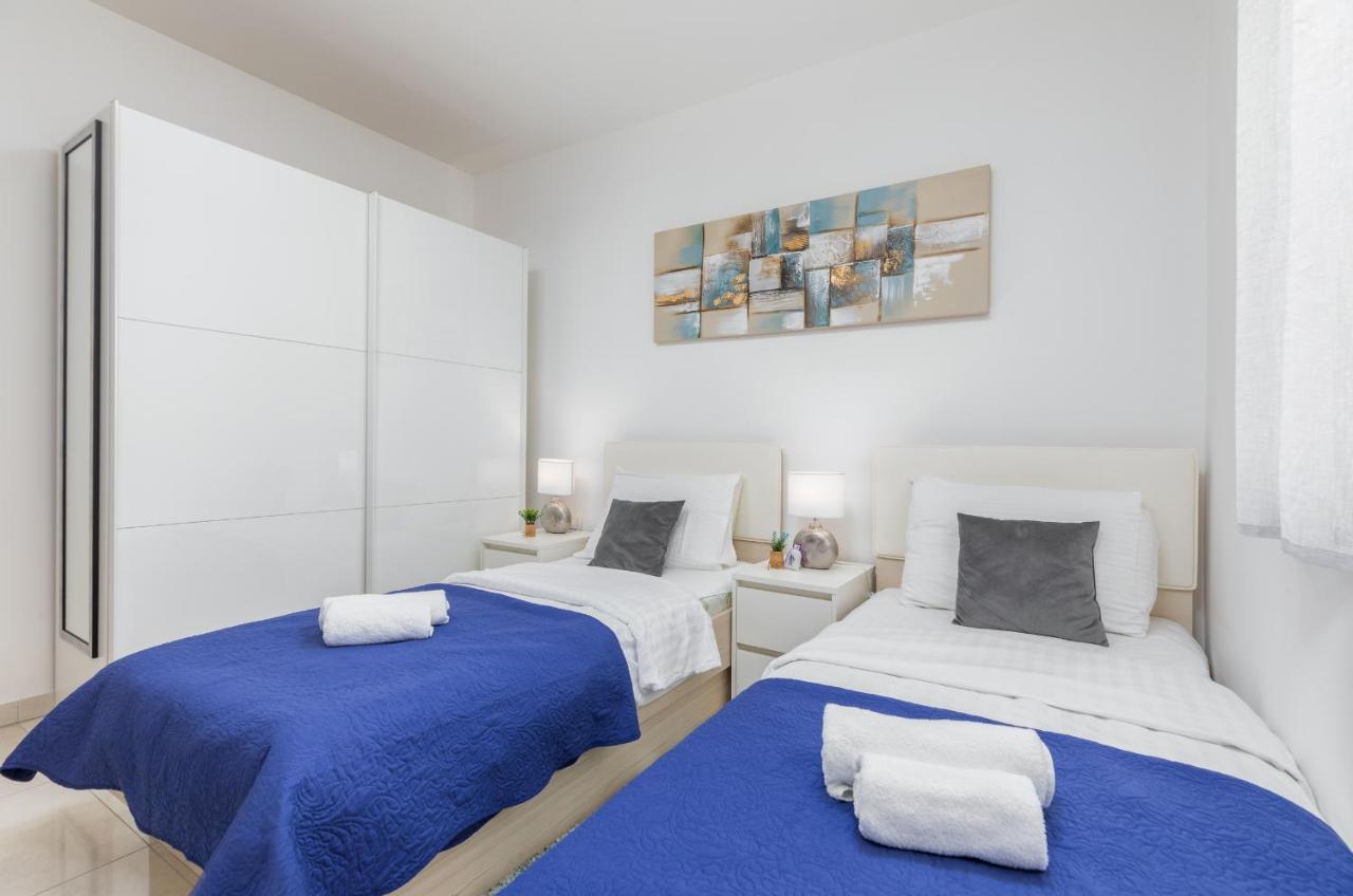 Marine Lux Apartments Пула Экстерьер фото