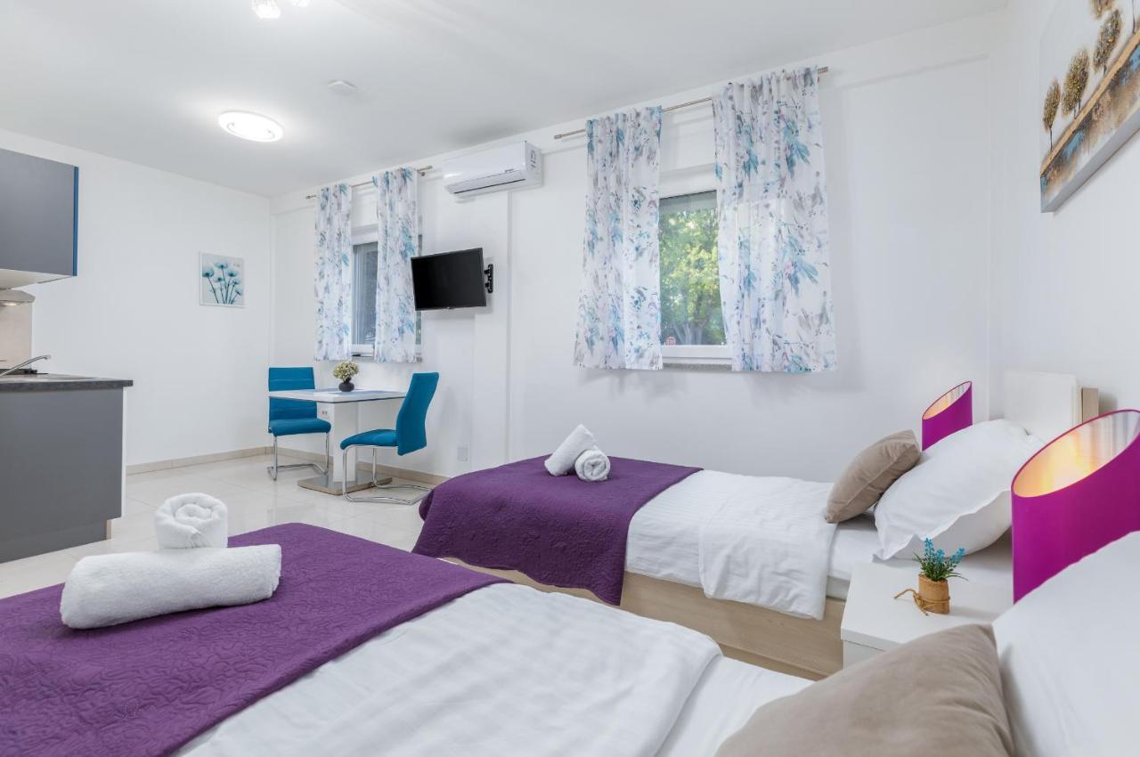 Marine Lux Apartments Пула Экстерьер фото
