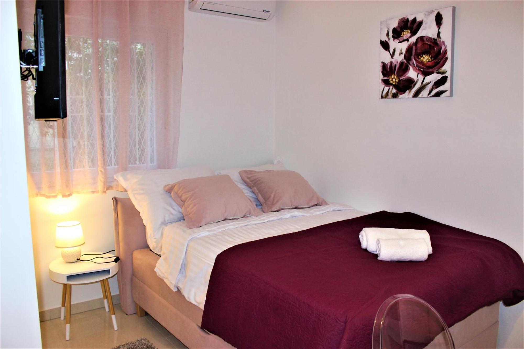 Marine Lux Apartments Пула Экстерьер фото